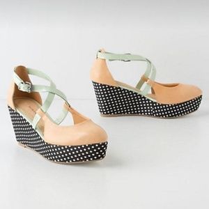 🌟HOST PICK🌟 Anthropologie polka dots wedges by pilcro / Size 7